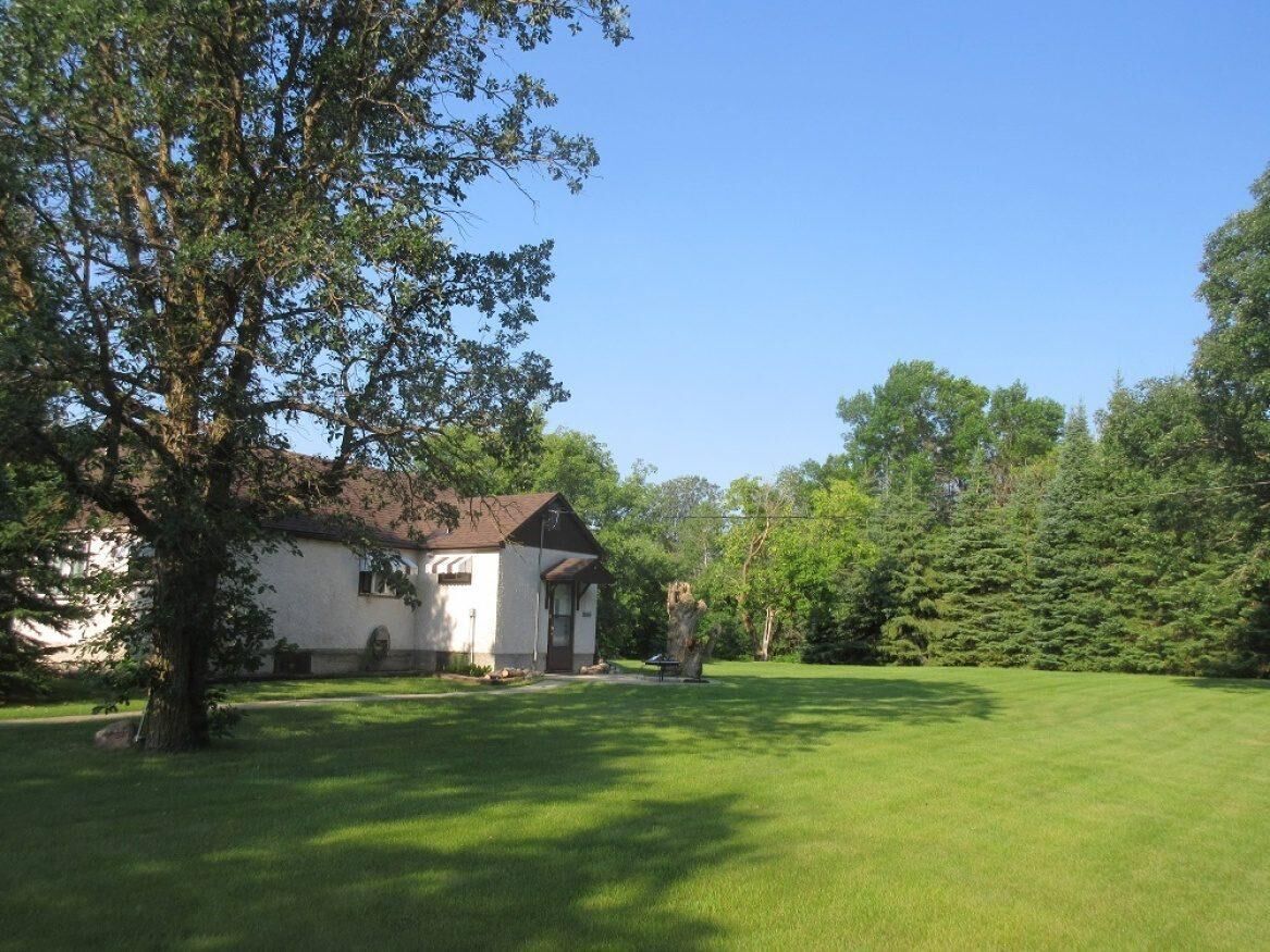 6 Bilan Rd S, Manitoba R0E 1A0, 2 Bedrooms Bedrooms, ,1 BathroomBathrooms,Residential,Sold,1093 6 Bilan Rd S, Manitoba R0E 1A0, 2 Bedrooms Bedrooms, ,1 BathroomBathrooms,Residential,Sold,1093
