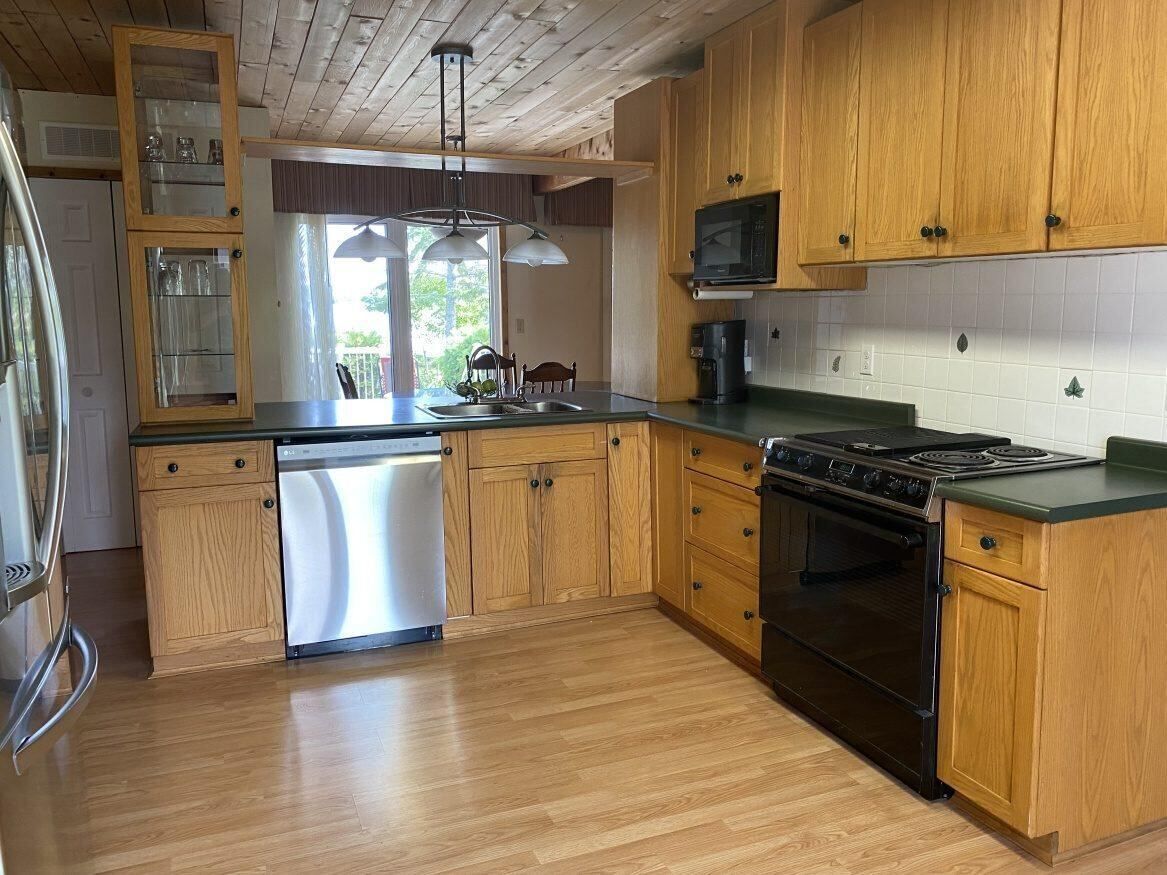 26 Mascanow Drive, Manitoba R0E 1A0, 3 Bedrooms Bedrooms, ,1 BathroomBathrooms,Residential,Sold,1136 26 Mascanow Drive, Manitoba R0E 1A0, 3 Bedrooms Bedrooms, ,1 BathroomBathrooms,Residential,Sold,1136
