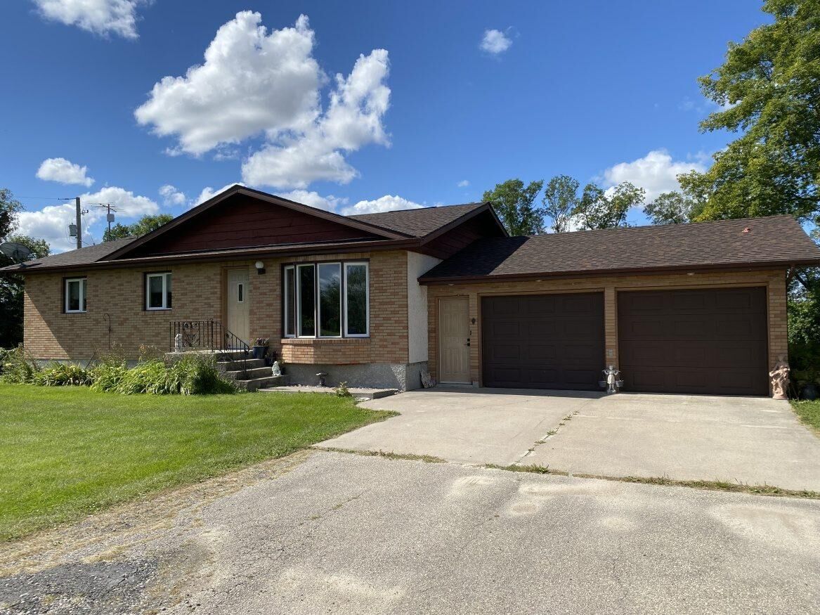 209 Tinant Road, Manitoba R0E 1A0, 3 Bedrooms Bedrooms, ,2 BathroomsBathrooms,Residential,Sold,1144 209 Tinant Road, Manitoba R0E 1A0, 3 Bedrooms Bedrooms, ,2 BathroomsBathrooms,Residential,Sold,1144