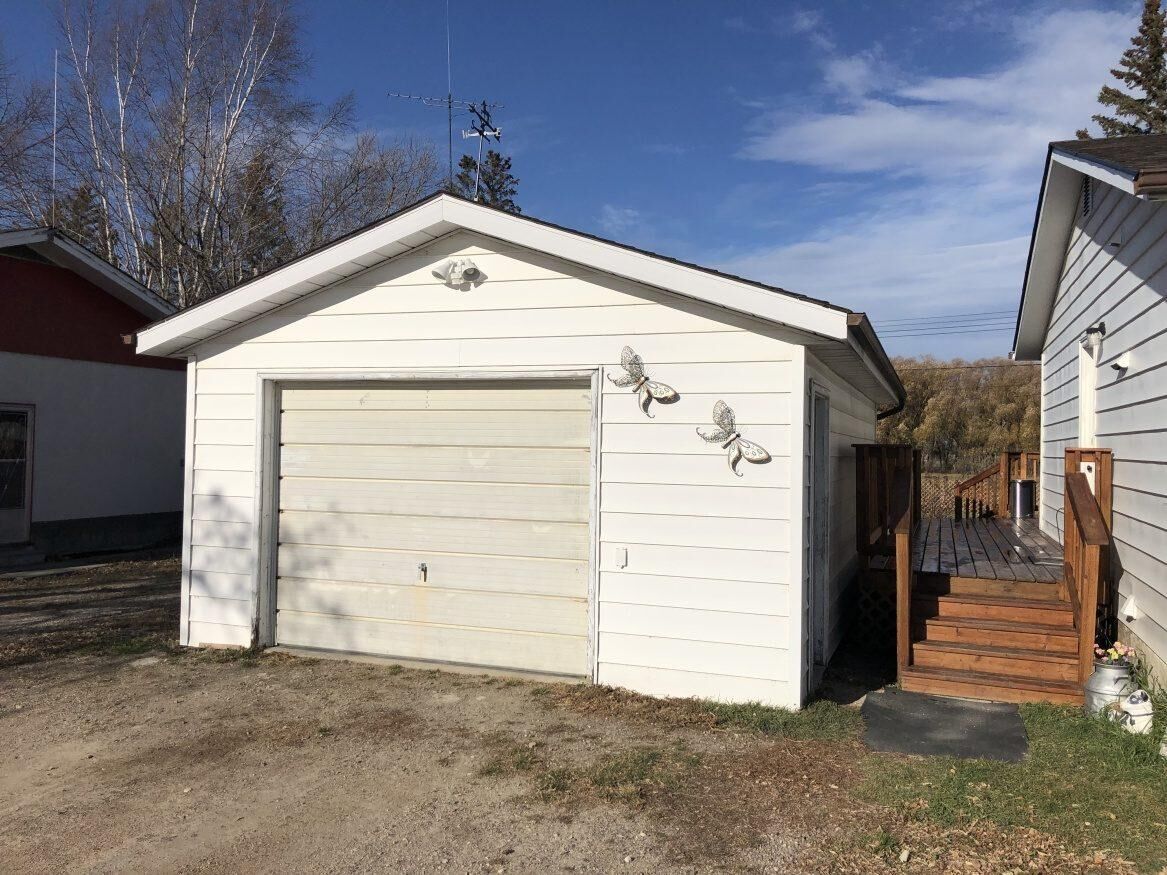 121 Fifth Street, Manitoba R0E 1A0, 3 Bedrooms Bedrooms, ,2 BathroomsBathrooms,Residential,Sold,1149 121 Fifth Street, Manitoba R0E 1A0, 3 Bedrooms Bedrooms, ,2 BathroomsBathrooms,Residential,Sold,1149