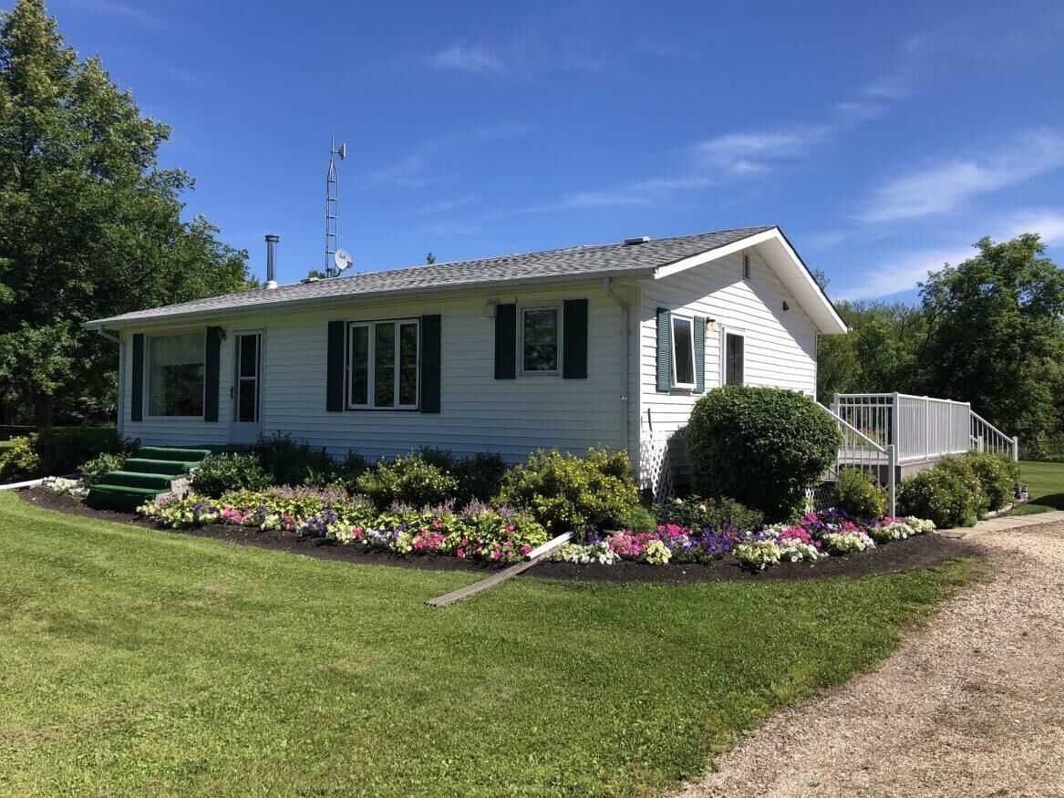 9150 Highway 11, Manitoba R0E 1A0, 3 Bedrooms Bedrooms, ,1 BathroomBathrooms,Residential,Sold,1172 9150 Highway 11, Manitoba R0E 1A0, 3 Bedrooms Bedrooms, ,1 BathroomBathrooms,Residential,Sold,1172