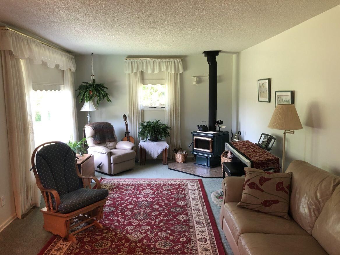 9150 Highway 11, Manitoba R0E 1A0, 3 Bedrooms Bedrooms, ,1 BathroomBathrooms,Residential,Sold,1172 9150 Highway 11, Manitoba R0E 1A0, 3 Bedrooms Bedrooms, ,1 BathroomBathrooms,Residential,Sold,1172