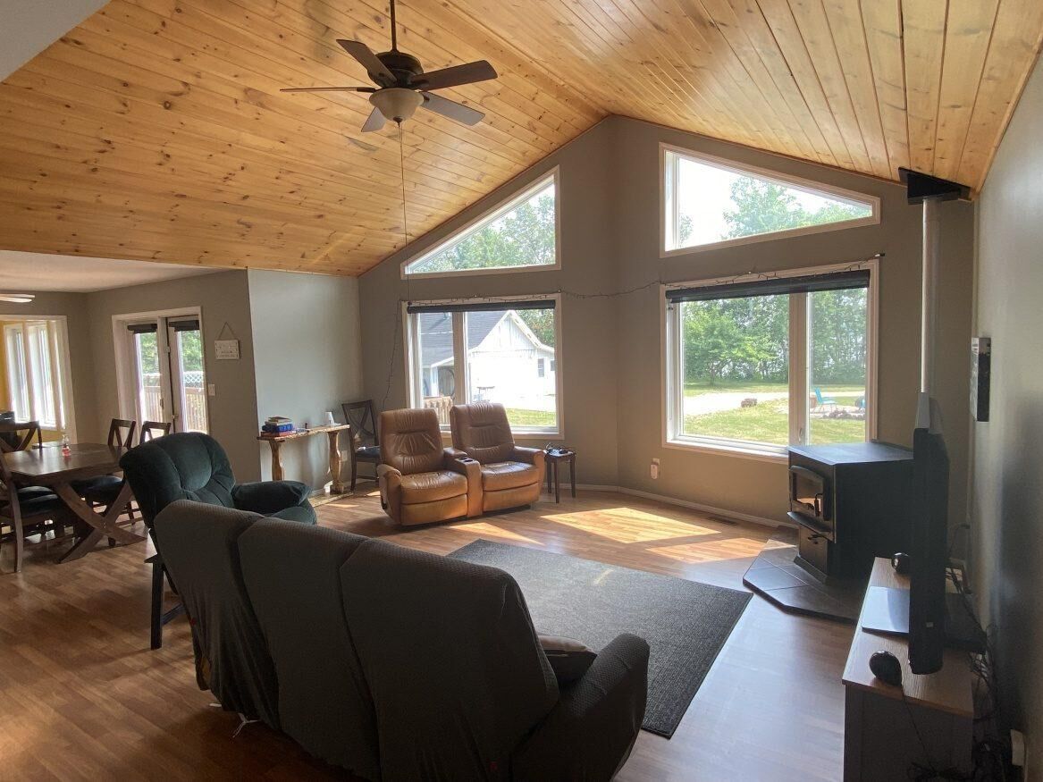 101077 11 Highway, Manitoba R0E 1A0, 3 Bedrooms Bedrooms, ,2 BathroomsBathrooms,Residential,Sold,1175 101077 11 Highway, Manitoba R0E 1A0, 3 Bedrooms Bedrooms, ,2 BathroomsBathrooms,Residential,Sold,1175