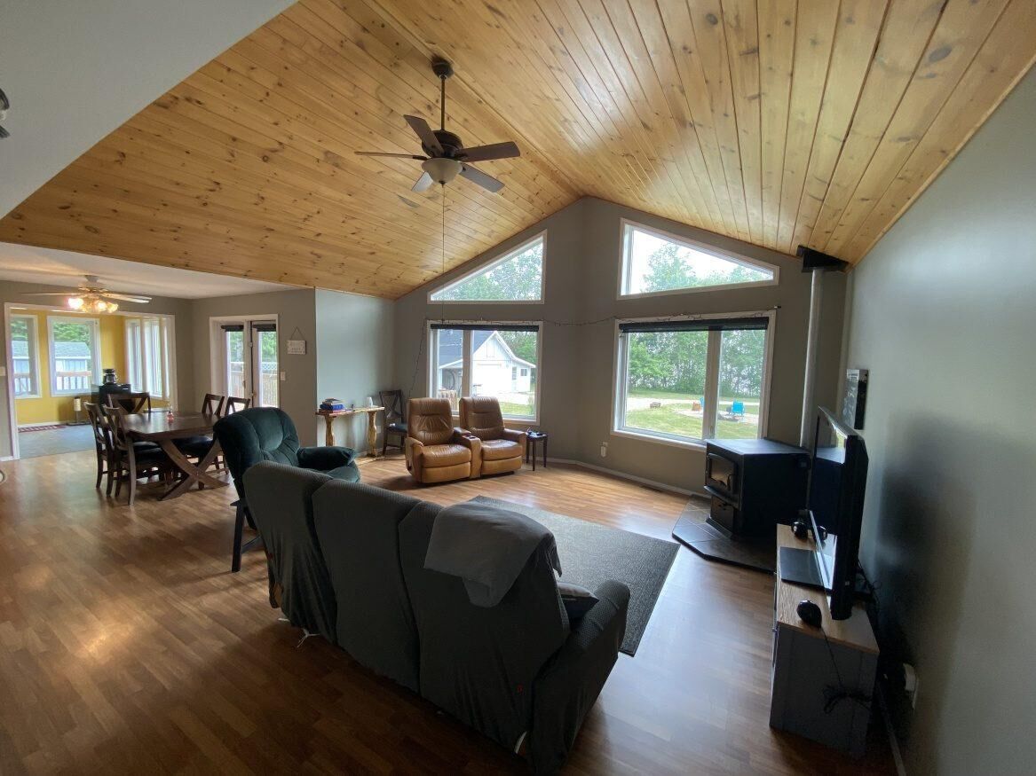 101077 11 Highway, Manitoba R0E 1A0, 3 Bedrooms Bedrooms, ,2 BathroomsBathrooms,Residential,Sold,1175 101077 11 Highway, Manitoba R0E 1A0, 3 Bedrooms Bedrooms, ,2 BathroomsBathrooms,Residential,Sold,1175