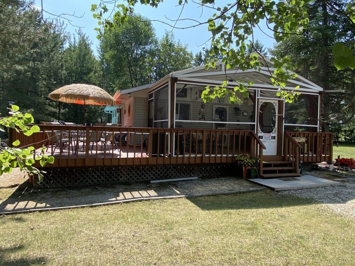 3 River Drive, Manitoba R0E 1A0, 3 Bedrooms Bedrooms, ,2 BathroomsBathrooms,Residential,Sold,1176 3 River Drive, Manitoba R0E 1A0, 3 Bedrooms Bedrooms, ,2 BathroomsBathrooms,Residential,Sold,1176
