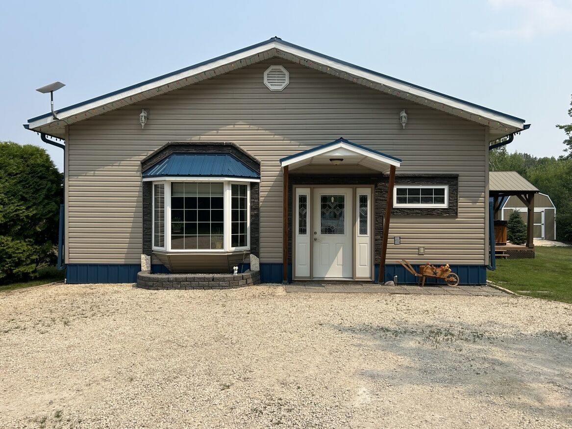38 Gauer Road, Manitoba R0E 1A0, 3 Bedrooms Bedrooms, 0 ,1 BathroomBathrooms,Residential,New,0,1263 38 Gauer Road, Manitoba R0E 1A0, 3 Bedrooms Bedrooms, 0 ,1 BathroomBathrooms,Residential,New,0,1263