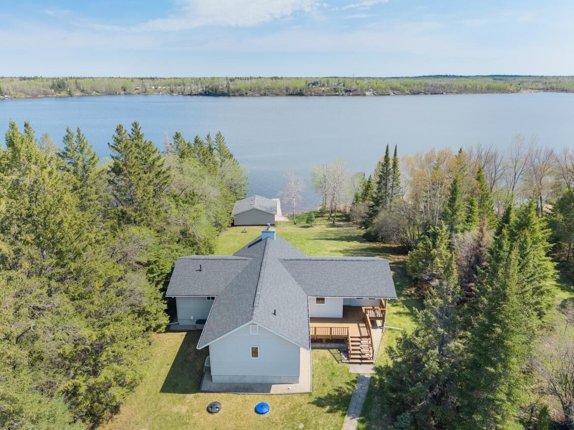11 South Maple Drive, Manitoba R0E 1A0, 3 Bedrooms Bedrooms, 0 ,2 BathroomsBathrooms,Residential,Sold,0,1293 11 South Maple Drive, Manitoba R0E 1A0, 3 Bedrooms Bedrooms, 0 ,2 BathroomsBathrooms,Residential,Sold,0,1293