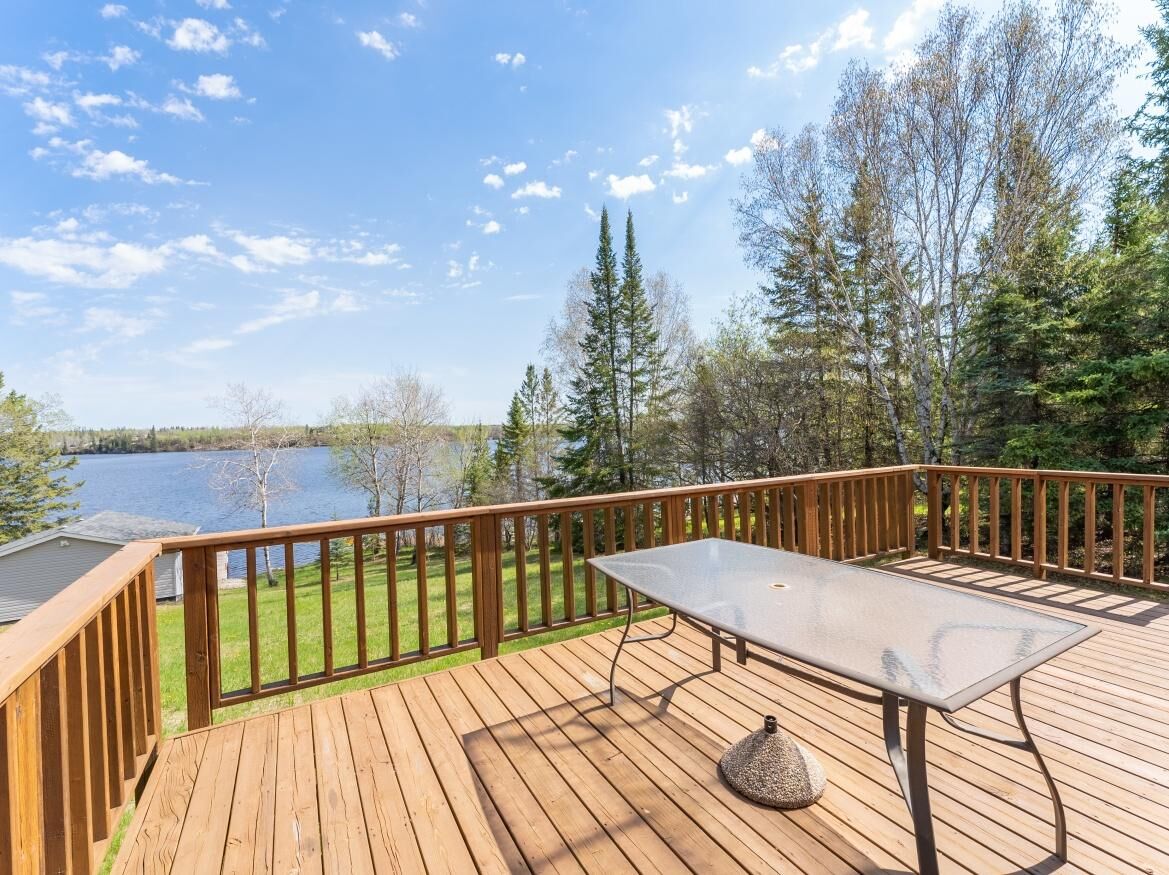 11 South Maple Drive, Manitoba R0E 1A0, 3 Bedrooms Bedrooms, 0 ,2 BathroomsBathrooms,Residential,Sold,0,1293 11 South Maple Drive, Manitoba R0E 1A0, 3 Bedrooms Bedrooms, 0 ,2 BathroomsBathrooms,Residential,Sold,0,1293