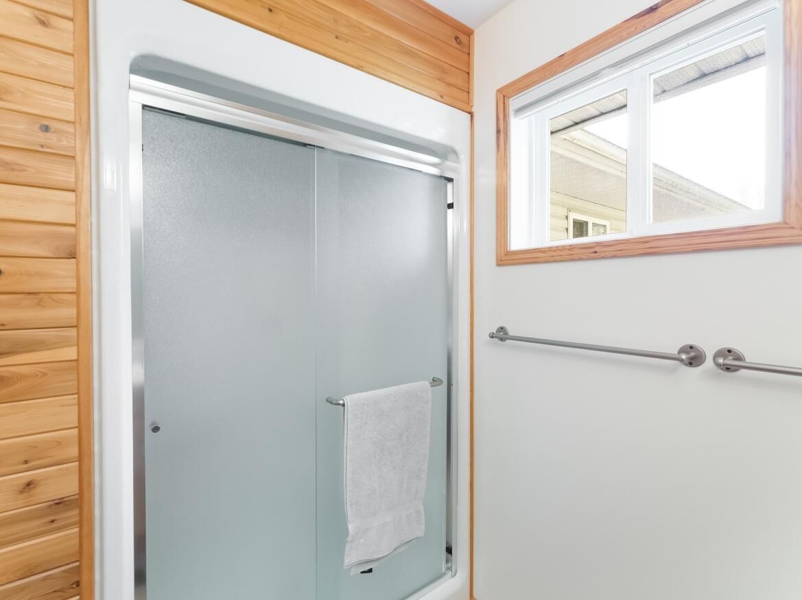 11 South Maple Drive, Manitoba R0E 1A0, 3 Bedrooms Bedrooms, 0 ,2 BathroomsBathrooms,Residential,Sold,0,1293 11 South Maple Drive, Manitoba R0E 1A0, 3 Bedrooms Bedrooms, 0 ,2 BathroomsBathrooms,Residential,Sold,0,1293