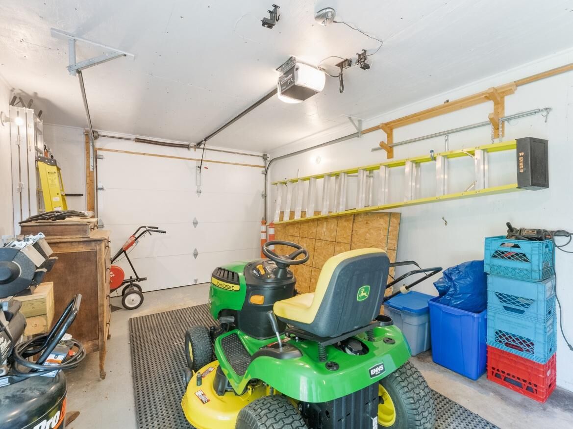 11 South Maple Drive, Manitoba R0E 1A0, 3 Bedrooms Bedrooms, 0 ,2 BathroomsBathrooms,Residential,Sold,0,1293 11 South Maple Drive, Manitoba R0E 1A0, 3 Bedrooms Bedrooms, 0 ,2 BathroomsBathrooms,Residential,Sold,0,1293