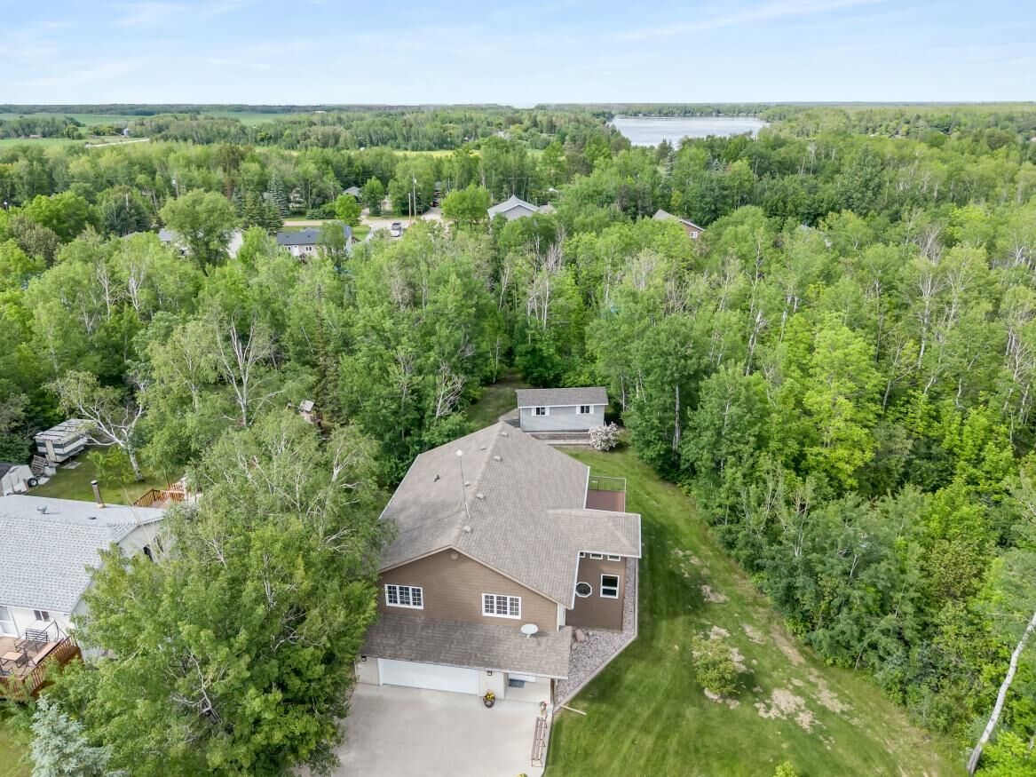 57 Black Bear Crescent, Manitoba R0E 1A0, 3 Bedrooms Bedrooms, 0 ,2 BathroomsBathrooms,Residential,Sold,0,1300 57 Black Bear Crescent, Manitoba R0E 1A0, 3 Bedrooms Bedrooms, 0 ,2 BathroomsBathrooms,Residential,Sold,0,1300