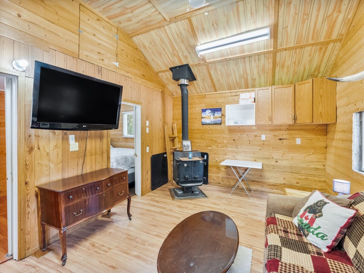 36 GEORGE, Manitoba R0E 1A0, 4 Bedrooms Bedrooms, 0 ,1 BathroomBathrooms,Residential,Sold,0,1304 36 GEORGE, Manitoba R0E 1A0, 4 Bedrooms Bedrooms, 0 ,1 BathroomBathrooms,Residential,Sold,0,1304