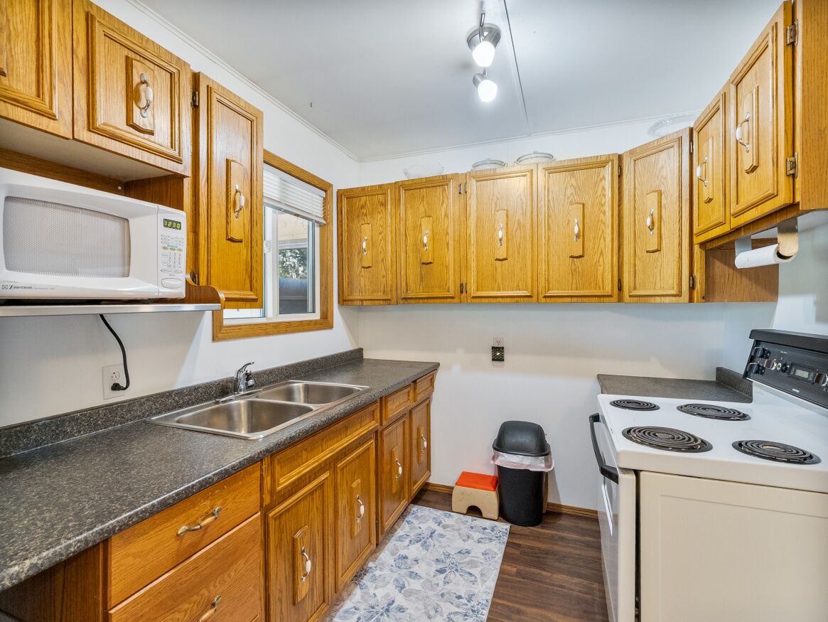 36 GEORGE, Manitoba R0E 1A0, 4 Bedrooms Bedrooms, 0 ,1 BathroomBathrooms,Residential,Sold,0,1304 36 GEORGE, Manitoba R0E 1A0, 4 Bedrooms Bedrooms, 0 ,1 BathroomBathrooms,Residential,Sold,0,1304
