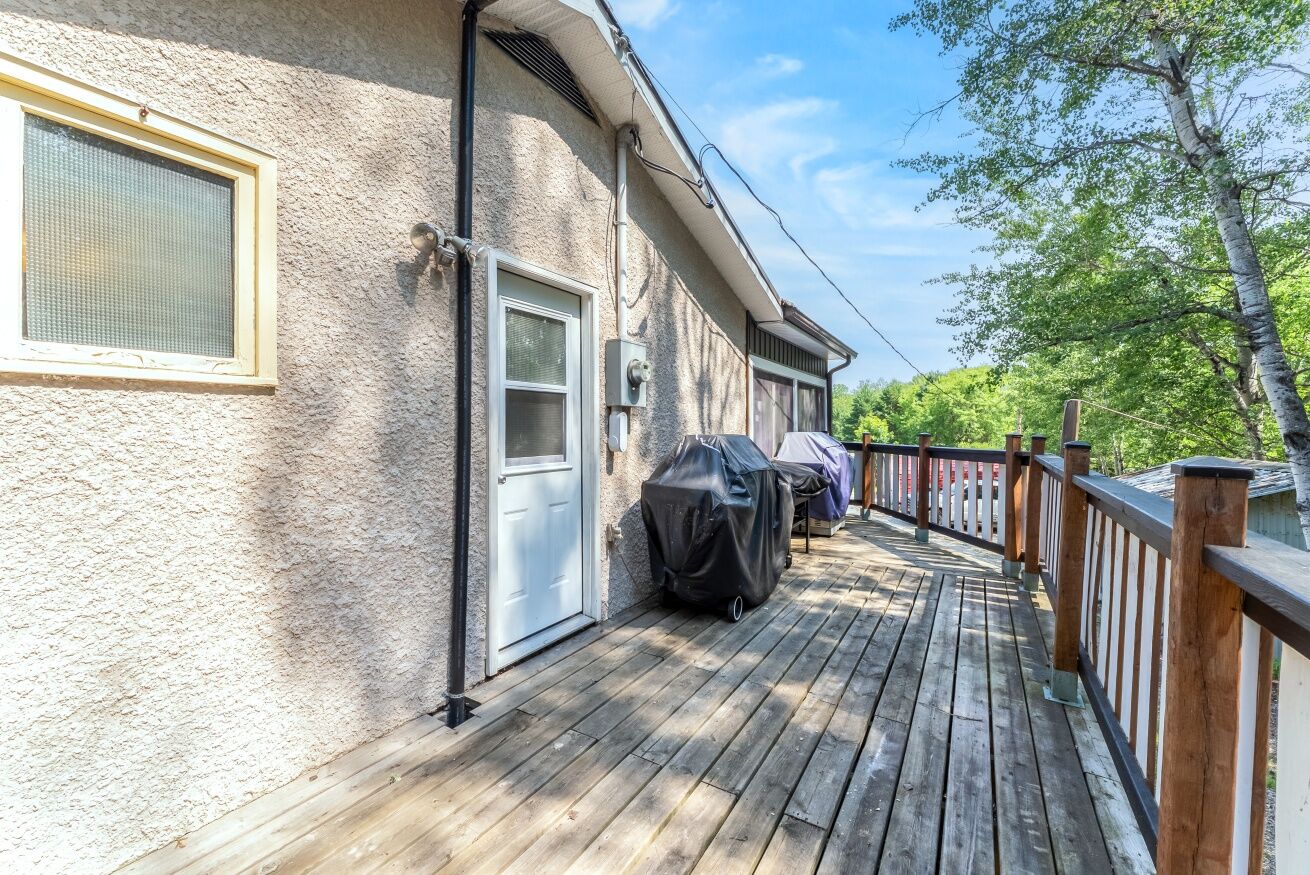 side deck main cottage side deck main cottage
